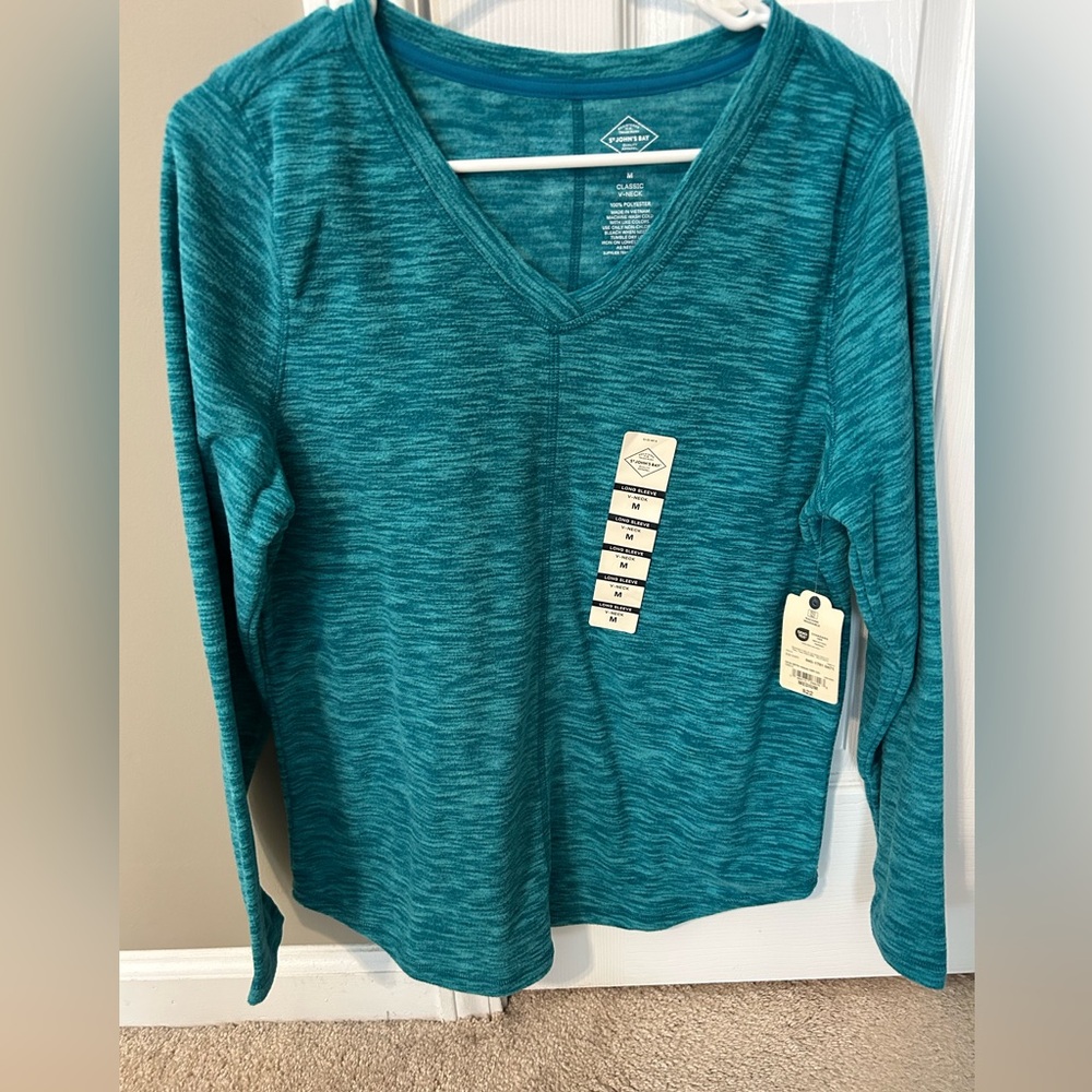 NWT Teal V-Neck Long Sleeve Fleece Top